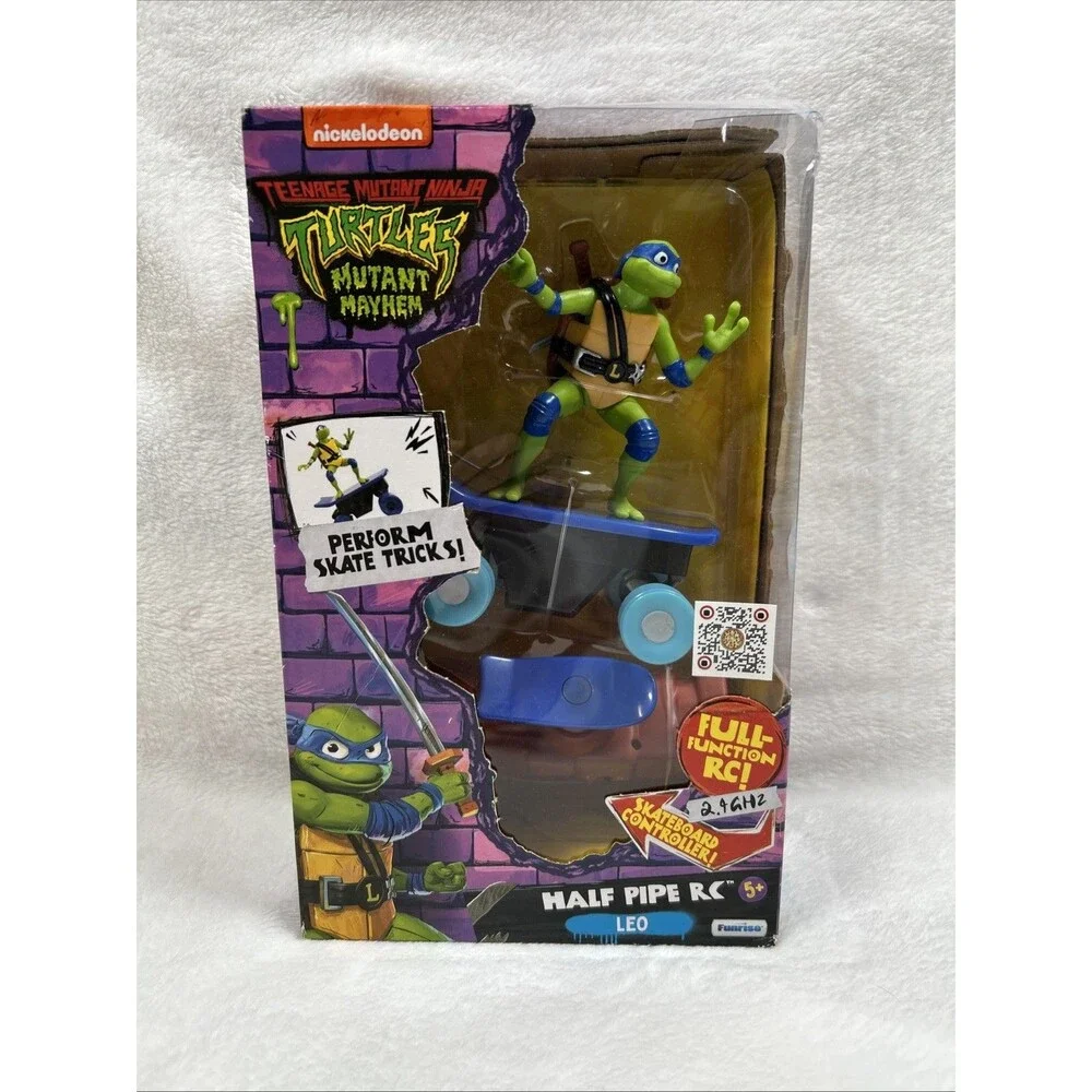 Teenage Mutant Ninja Turtles Half Pipe Leo Radio Controlled SkateBoard